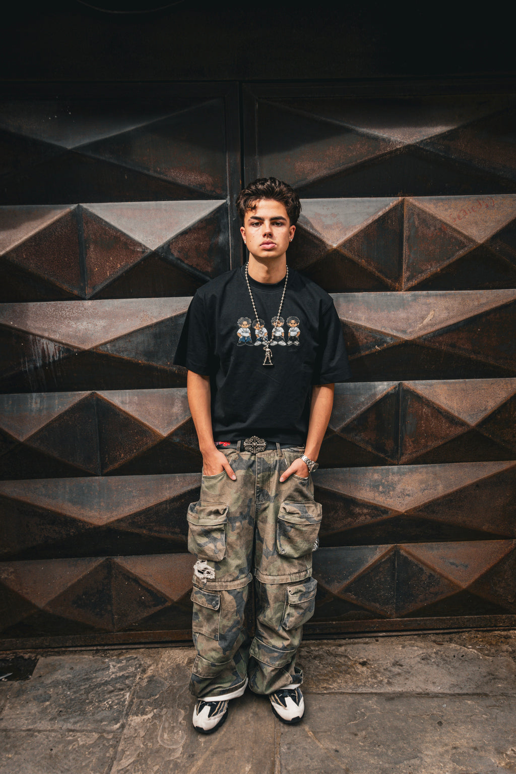 WHITE + BLACK GANG TEE BUNDLE