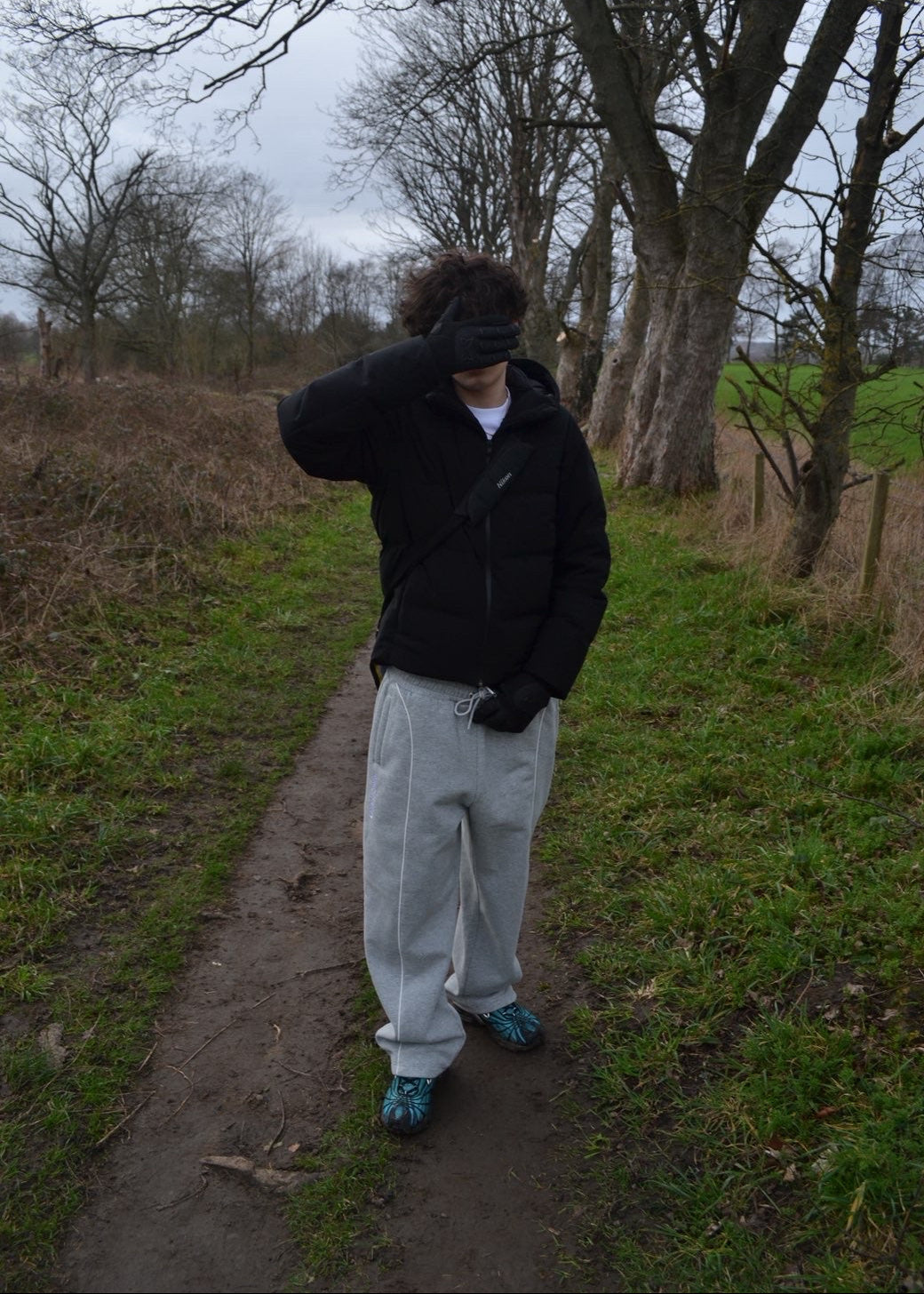 V1 Unknown Joggers (Grey)